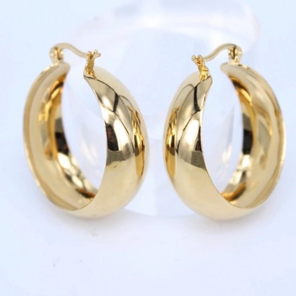NEW 18K Yellow Gold 2” Round Chunky Hoop Earrings